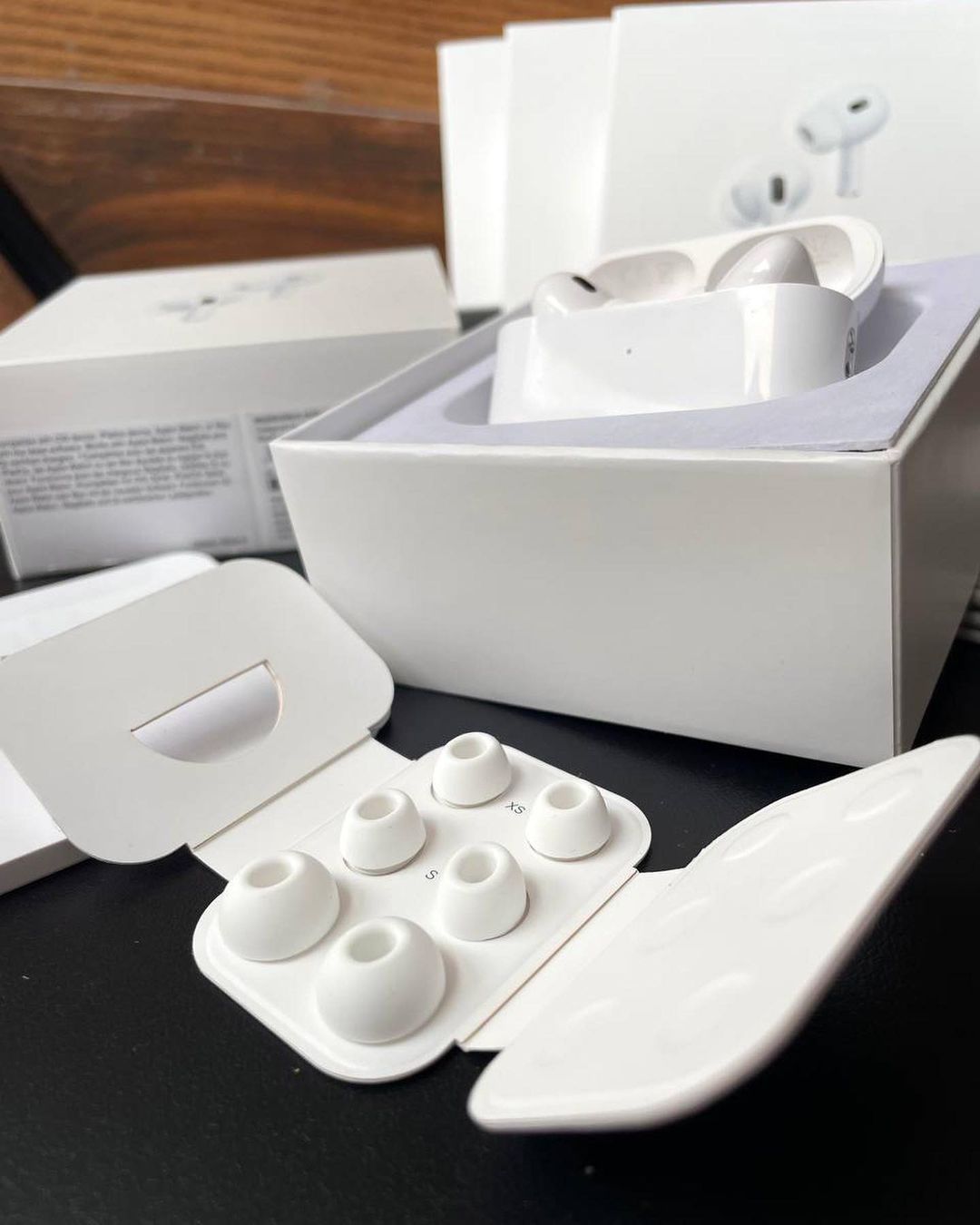 Airpods Pro 2 ( ANC with USA Import )