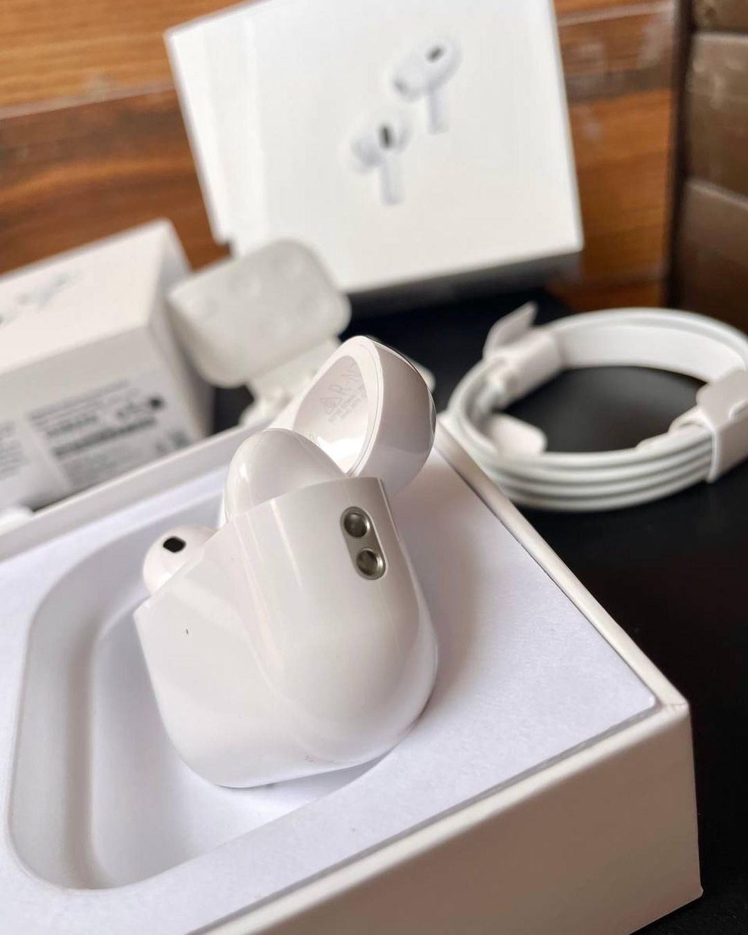 Airpods Pro 2 ( ANC with USA Import )